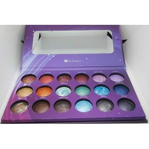 **SOLD** BH Cosmetics Galaxy Chic Eye Palette